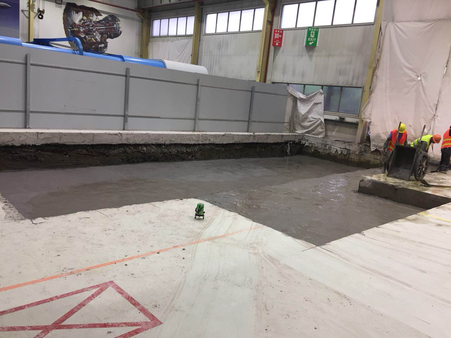  夯實(shí)、澆筑墊層